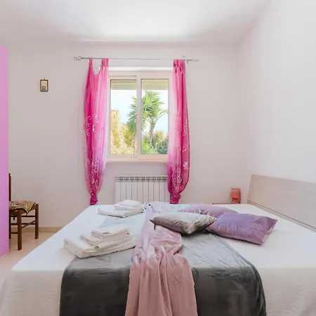 Iside In Centro Holiday home *
