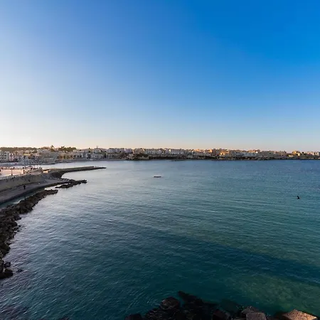 Iside In Centro Otranto